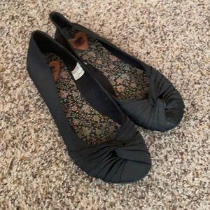 Black flats